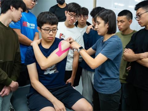 投影片5.JPG